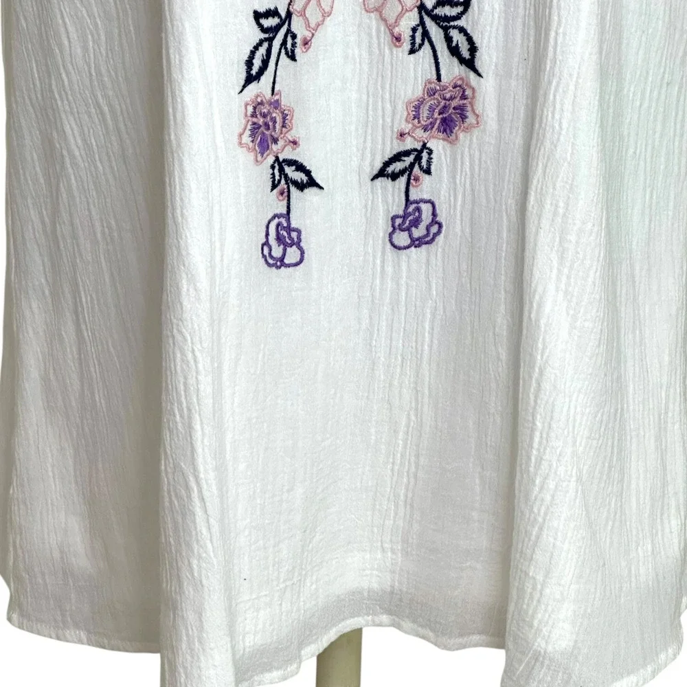 Blue Rain Francesca's White Floral Embroidered Halter Dress Boho Size M - Picture 5 of 13